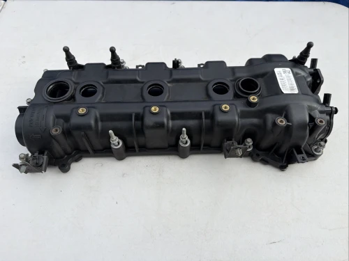 2017-2019 Chrysler Pacifica 3.6L Right Used Valve Cover