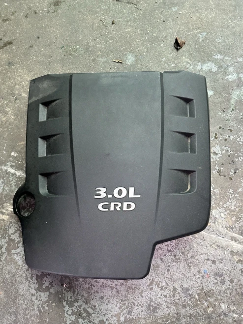 Chrysler 300C 3.0L Diesel V6 OM642 Used Engine Cover