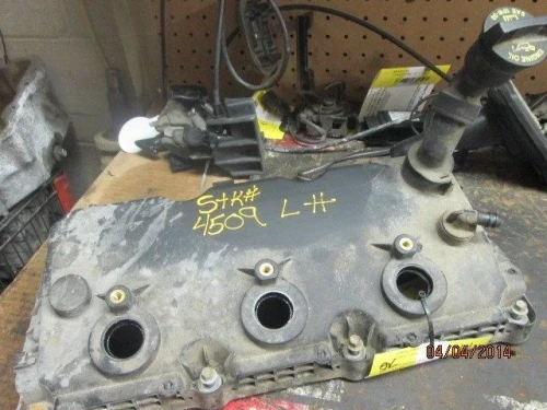 Chrysler Pacifica Left Used Valve Cover