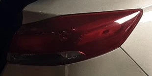 2017-2018 Hyundai Elantra RH Passenger Quarter Panel Mounted Tail Light Lamp OEM used OEM tail light assembly