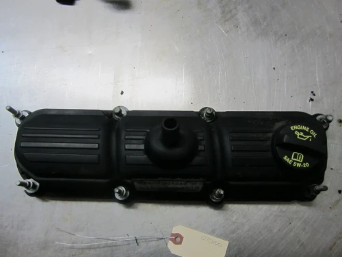 2006-2007 Dodge Grand Caravan 3.8L Left Used Valve Cover