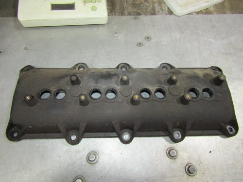 2006-2008 Dodge Durango 5.7L Right Used OEM Valve Cover