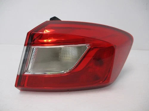 2017 2018 2019 Chevrolet Cruze Sedan Passenger RH Tail Lamp OEM used OEM tail light assembly
