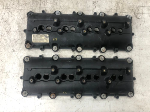 2017-2024 Dodge Ram 1500 5.7L Left Right Used OEM Valve Cover