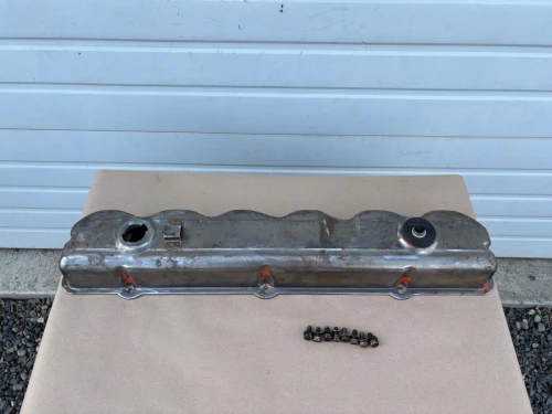 1965-1979 Ford F-100 / F-150 / F-250 / F-350 4.9L Used Valve Cover