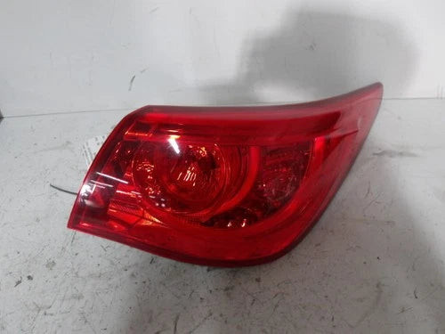 2016-2017 Infiniti Q50 Passenger RH Tail Light Lamp OEM used OEM tail light assembly