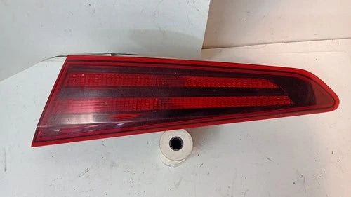 2019-2020 Hyundai Elantra Lid Mounted Tail Lamp Light passenger RH Side OEM used OEM tail light assembly