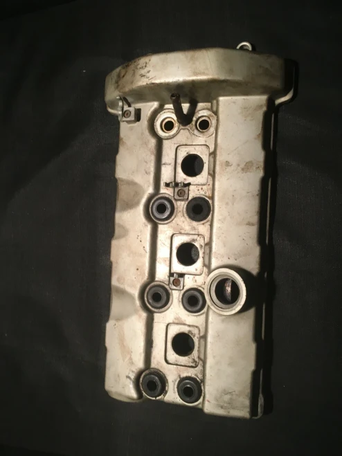 1992-1995 Ford Taurus 3.2L Left Used Valve Cover