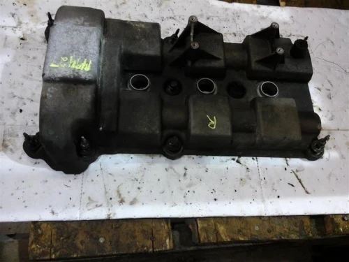 1992-1999 Ford Taurus 3.0L Right Rear DOHC Used Valve Cover