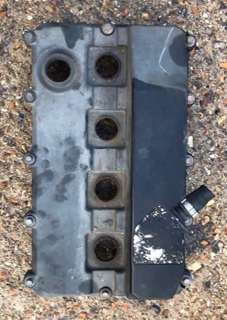 2000-2006 Ford Transit 2.4L Used Valve Cover