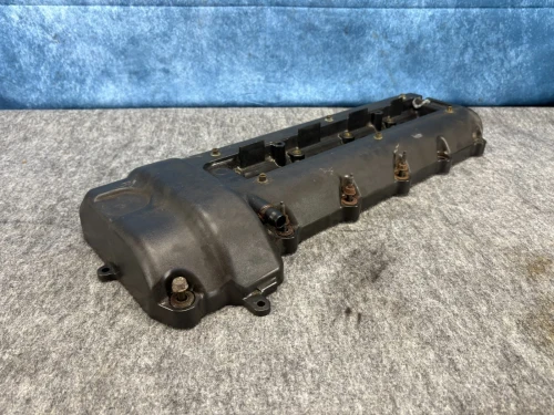 2002-2005 Ford Thunderbird Right Used OEM Valve Cover
