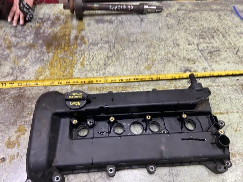 2005-2008 Ford Escape 2.3L Used Valve Cover