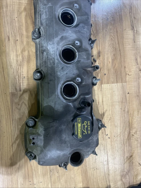 2007-2010 Ford Edge 3.5L Left Used Valve Cover