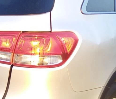 16-18 Kia Sorento RH Passenger Tail Light Lamp Quarter Mount OEM OEM used OEM tail light assembly