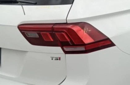 2018 Volkswagen Tiguan Passenger Side Tail Light Assembly Quarter Mount OEM used OEM tail light assembly