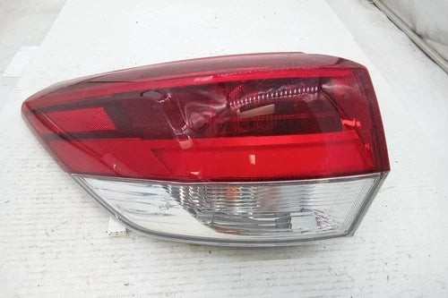 2019 Toyota Highlander Driver LH Tail Lamp Quarter Panel Mounted OEM used OEM tail light assembly