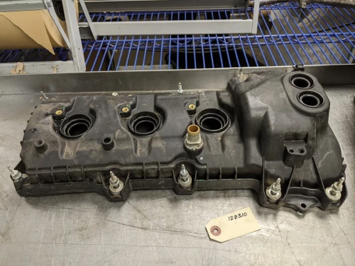 2011-2014 Ford Edge 3.5L Right Used Valve Cover BR3E6K271FA