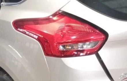 2015-2018 Ford Focus Driver Left Quarter Tail Light Tail Lamp OEM used OEM tail light assembly