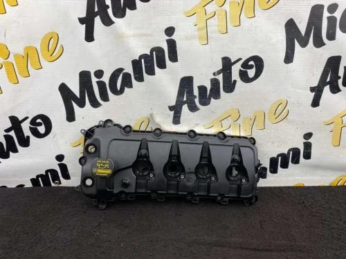 2014 Ford Mustang 5.0L Right Used OEM Valve Cover