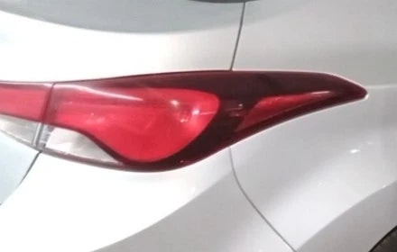 2014-2016 14 15 16 Hyundai Elantra Passenger RH Quarter Mounted Tail Lamp OEM used OEM tail light assembly