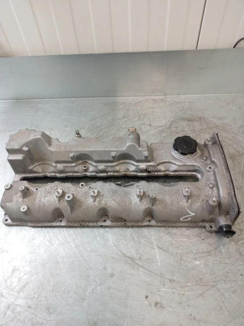 Ford / Mazda Ranger / 2 / 5 2.5L 4WD Used Valve Cover 6M34-6582-AB