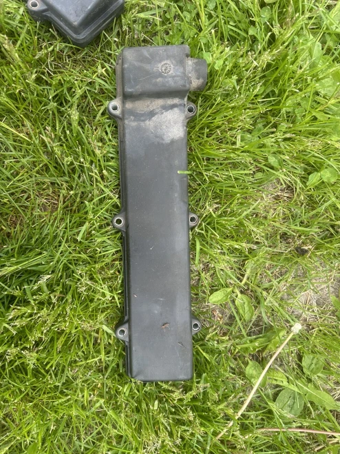 Ford F-250 / F-350 / F-450 / F-550 6.0L Left Used Valve Cover