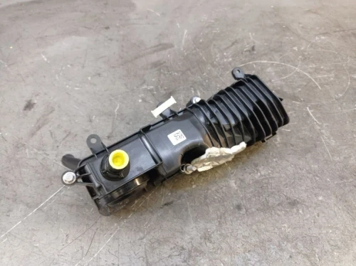 Ford Transit 2.0L Diesel FWD Used Valve Cover