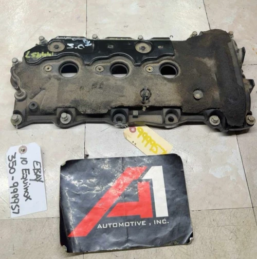 2007-2014 GMC / Buick / Chevrolet Acadia / Enclave / Traverse 3.6L Right Used Valve Cover