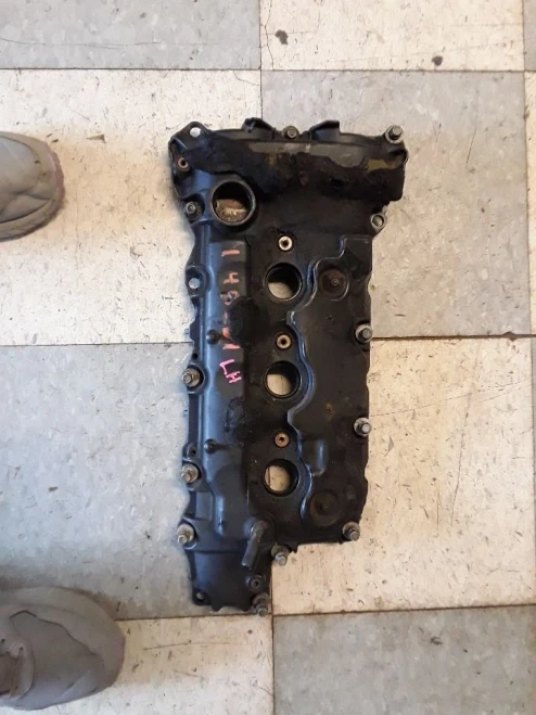 2013 GMC Acadia 3.6L Left Used Valve Cover