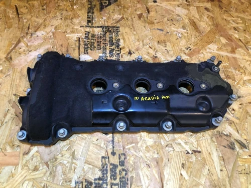 2013-2015 GMC Acadia Right Used OEM Valve Cover