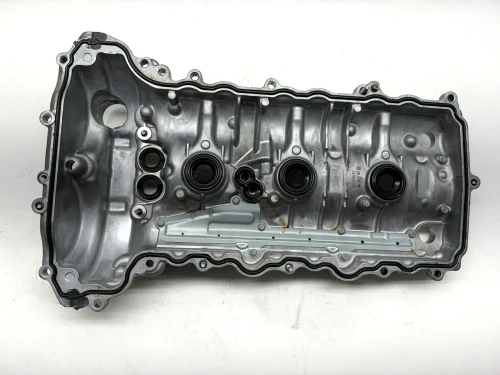 2017-2022 GMC Canyon Left Used Valve Cover 12690195