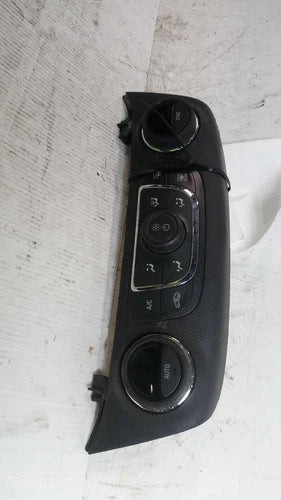 2020 Chevrolet Impala W/Automatic Temperature Con Used OEM A/C Climate Control Module