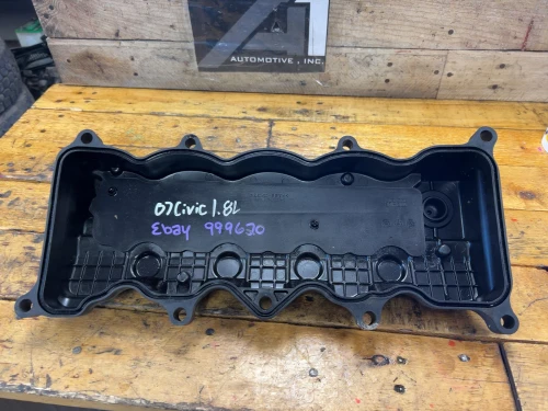 2006-2015 Honda Civic / HRV 1.8L Used OEM Valve Cover