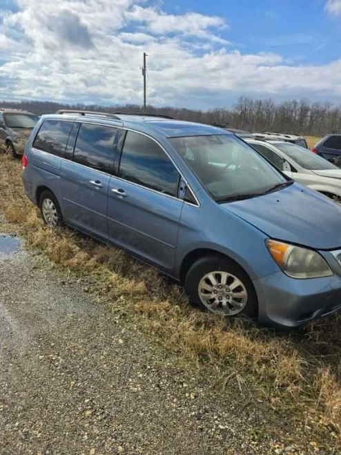 2008 Honda Odyssey 3.5L Right Rear Used Valve Cover