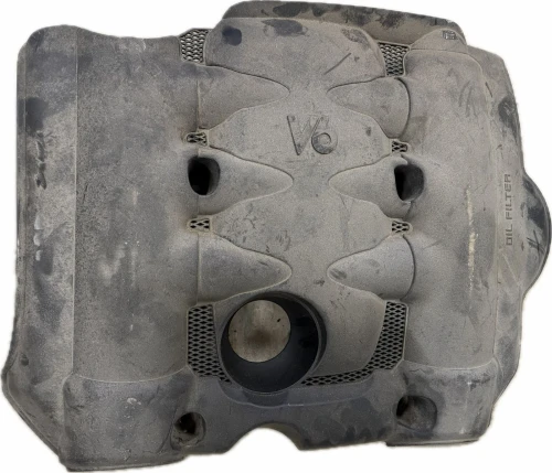 2008 Hyundai Entourage Used Engine Cover