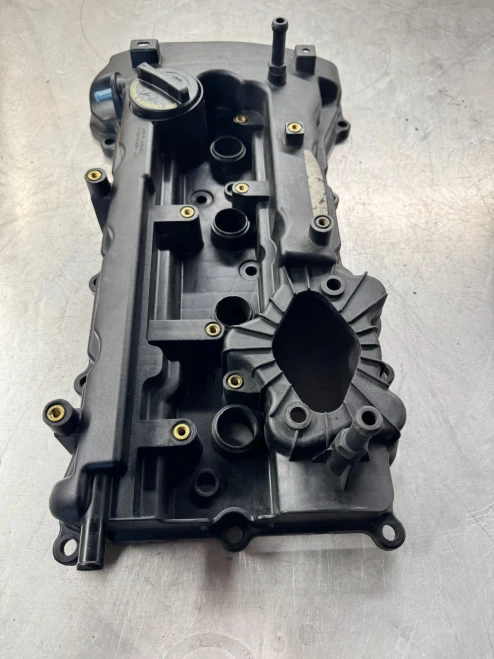 2011-2015 Hyundai / Kia Sonata / Optima 2.4L Used OEM Valve Cover 224002G670