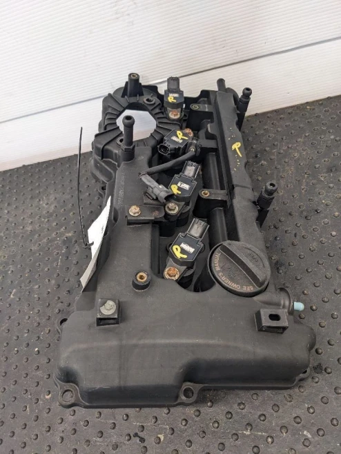 2014-2021 Hyundai Tucson 2.0L Used OEM Valve Cover 1189777 / 22410-2E210