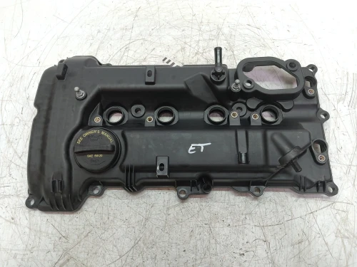 2017 Hyundai i40 2.0L GDI Used Valve Cover 22410-2E210