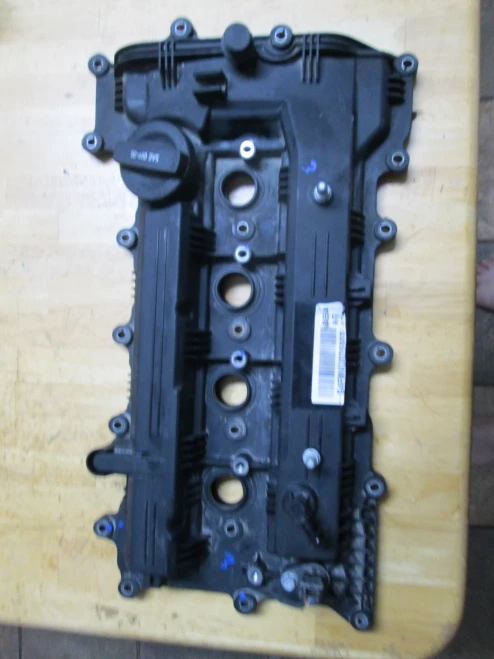 2020, 2022 Hyundai Venue 1.6L Used OEM Valve Cover