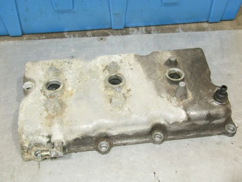 1995-1999 Infiniti I30 3.0L Rear Used OEM Valve Cover