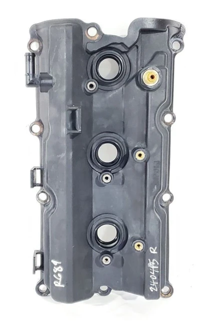 2005 Infiniti G35 3.5L Right Used OEM Valve Cover