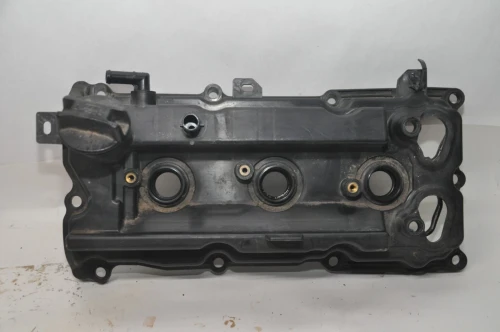 2011-2012 Infiniti G25 Left Used Valve Cover