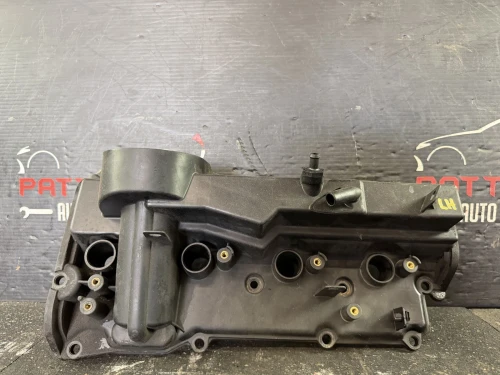 2011-2013 Infiniti QX56 Left Used Valve Cover