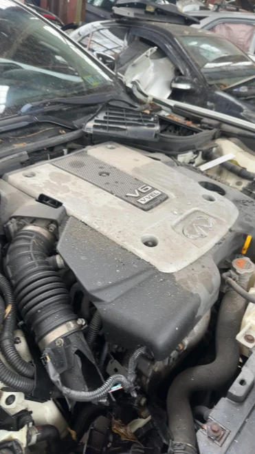 2014-2015 Infiniti Q60 3.7L RWD Used OEM Engine Cover