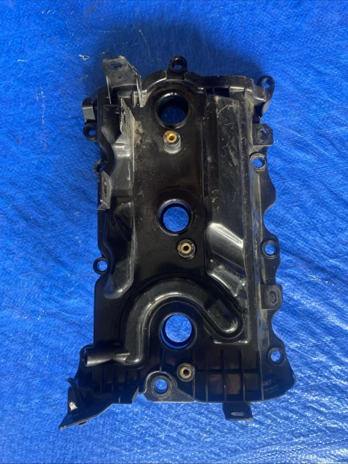 2017-2022 Infiniti Q60 3.0L Right Used OEM Valve Cover