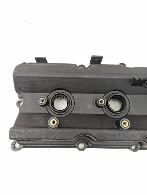 Infiniti G35 Right VQ35DE Used Valve Cover