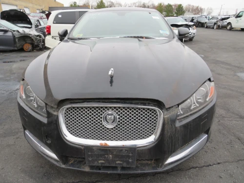 2013-2015 Jaguar XF 3.0L SUPERCHARGED Used OEM Engine Cover C2Z27835