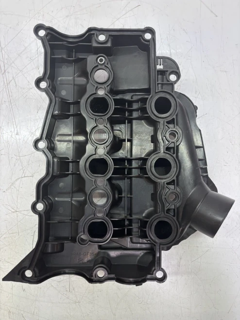 2017 Jaguar XF 3.0L Used Valve Cover 9X2Q-9424-EG