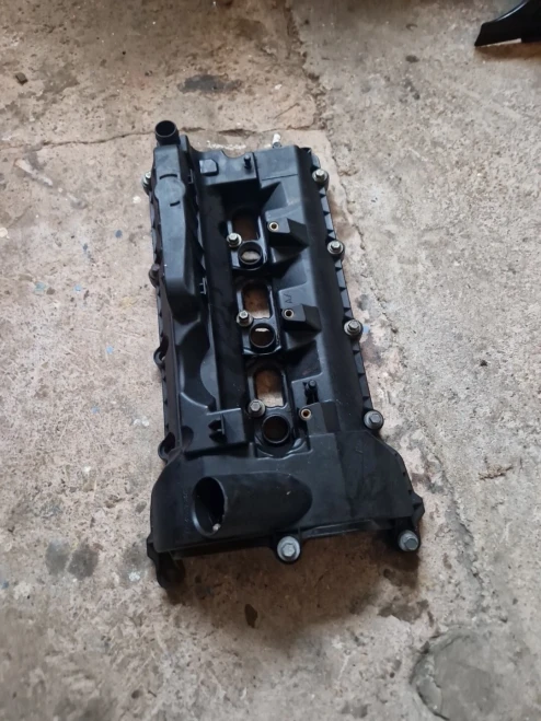 Jaguar F-Type / F-Pace / XE / XF / XJ 3.0L Left Used Valve Cover