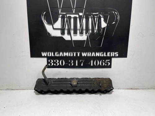 1999-2006 Jeep Wrangler 4.0L Used OEM Valve Cover